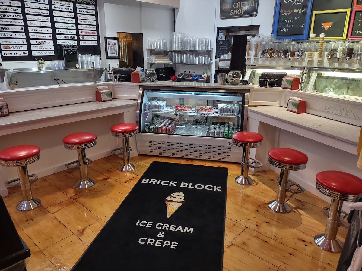 Brick Block Ice Cream And Crepe Shop